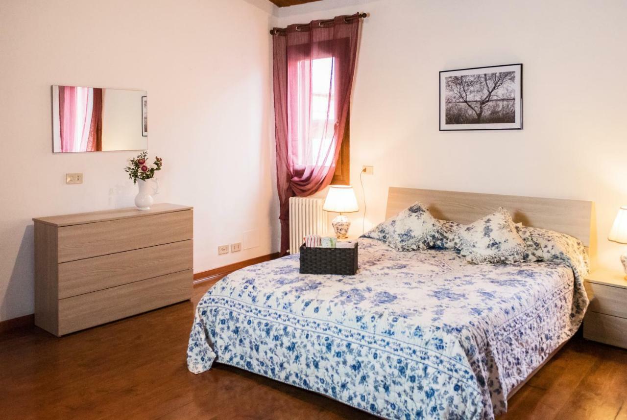 Al Borghetto Appartement Adria Buitenkant foto