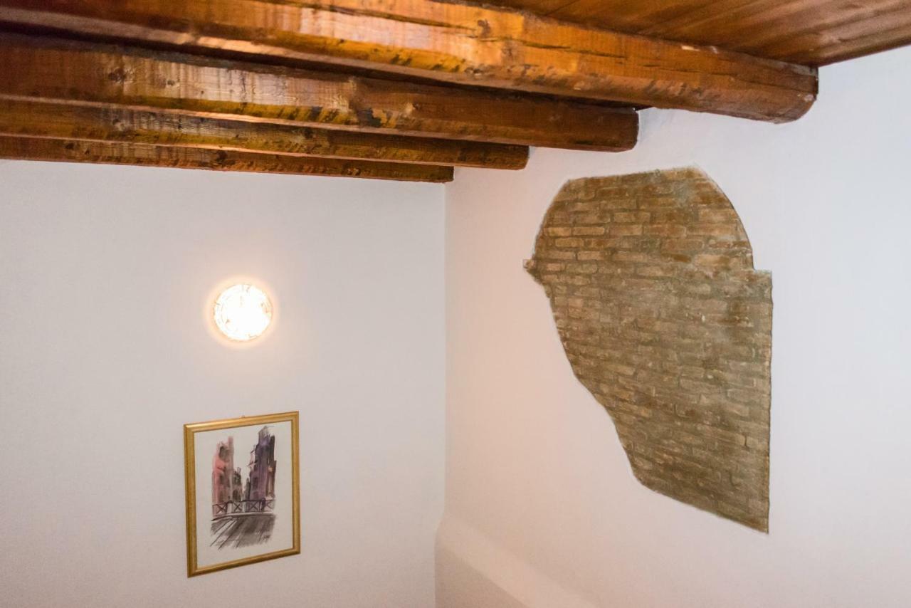 Al Borghetto Appartement Adria Buitenkant foto